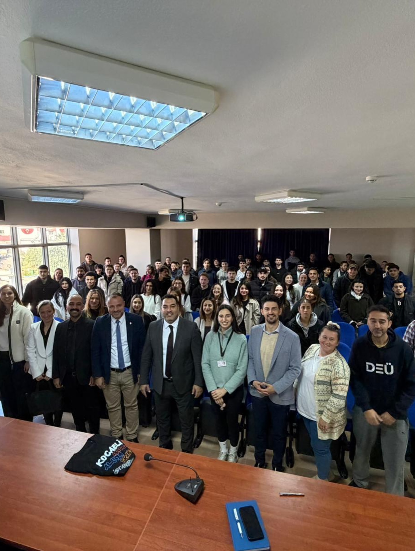 SPORDA KARİYER PLANLAMASI:FUTNET PANELİ DOKUZ EYLÜL ÜNİVERSİTESİ'NDE DÜZENLENDİ